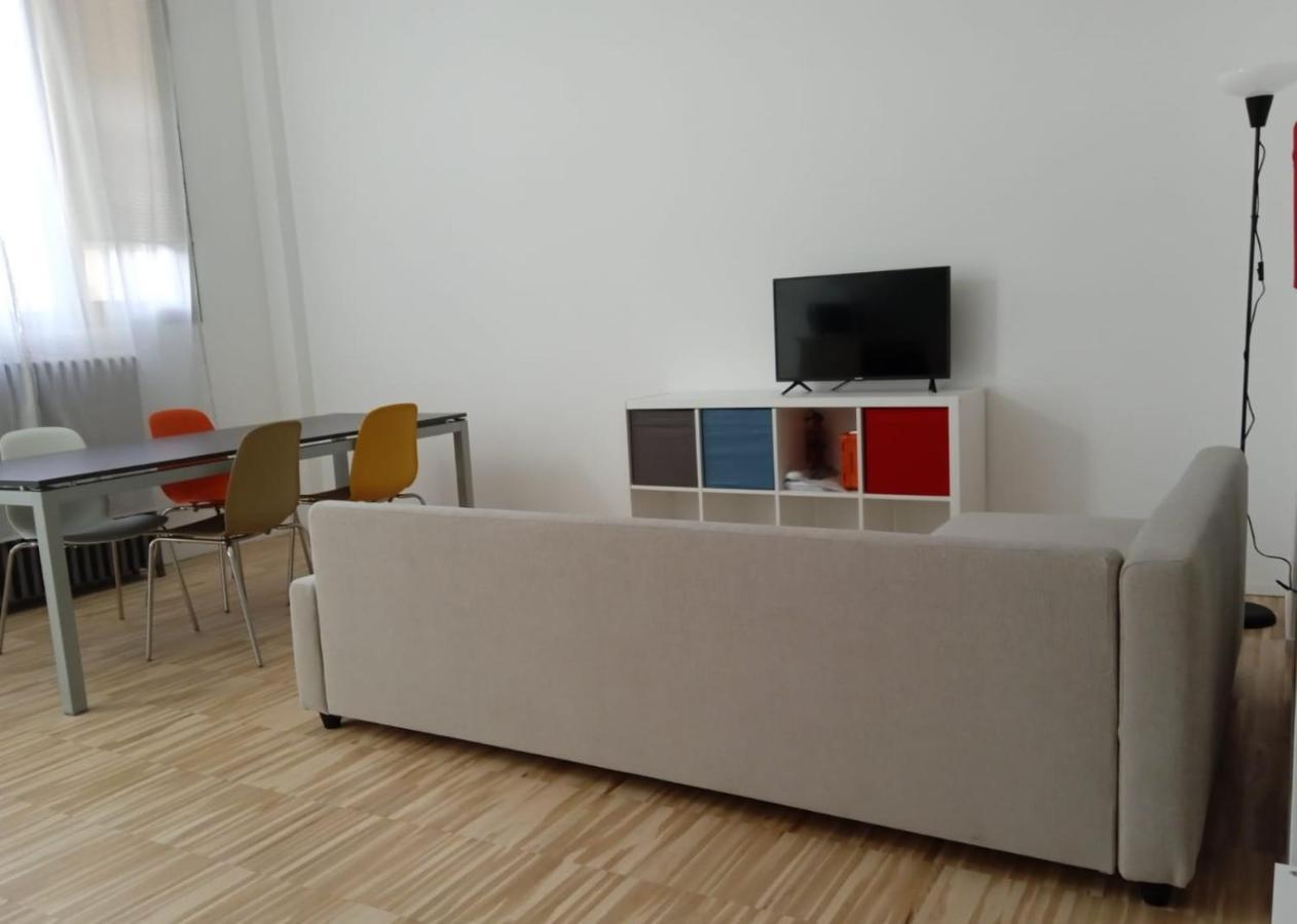 Apartament Open Space3 D'Apulia 11 Mediolan Zewnętrze zdjęcie