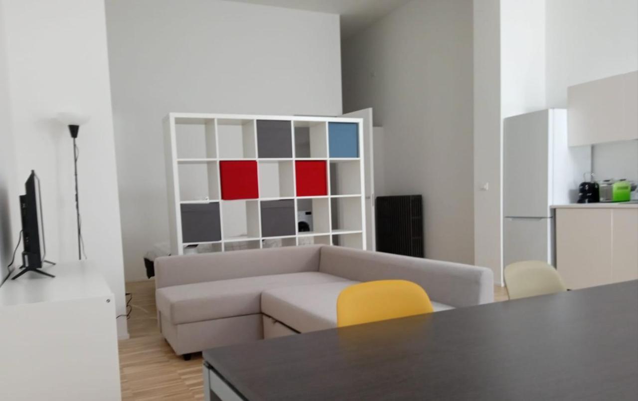 Apartament Open Space3 D'Apulia 11 Mediolan Zewnętrze zdjęcie