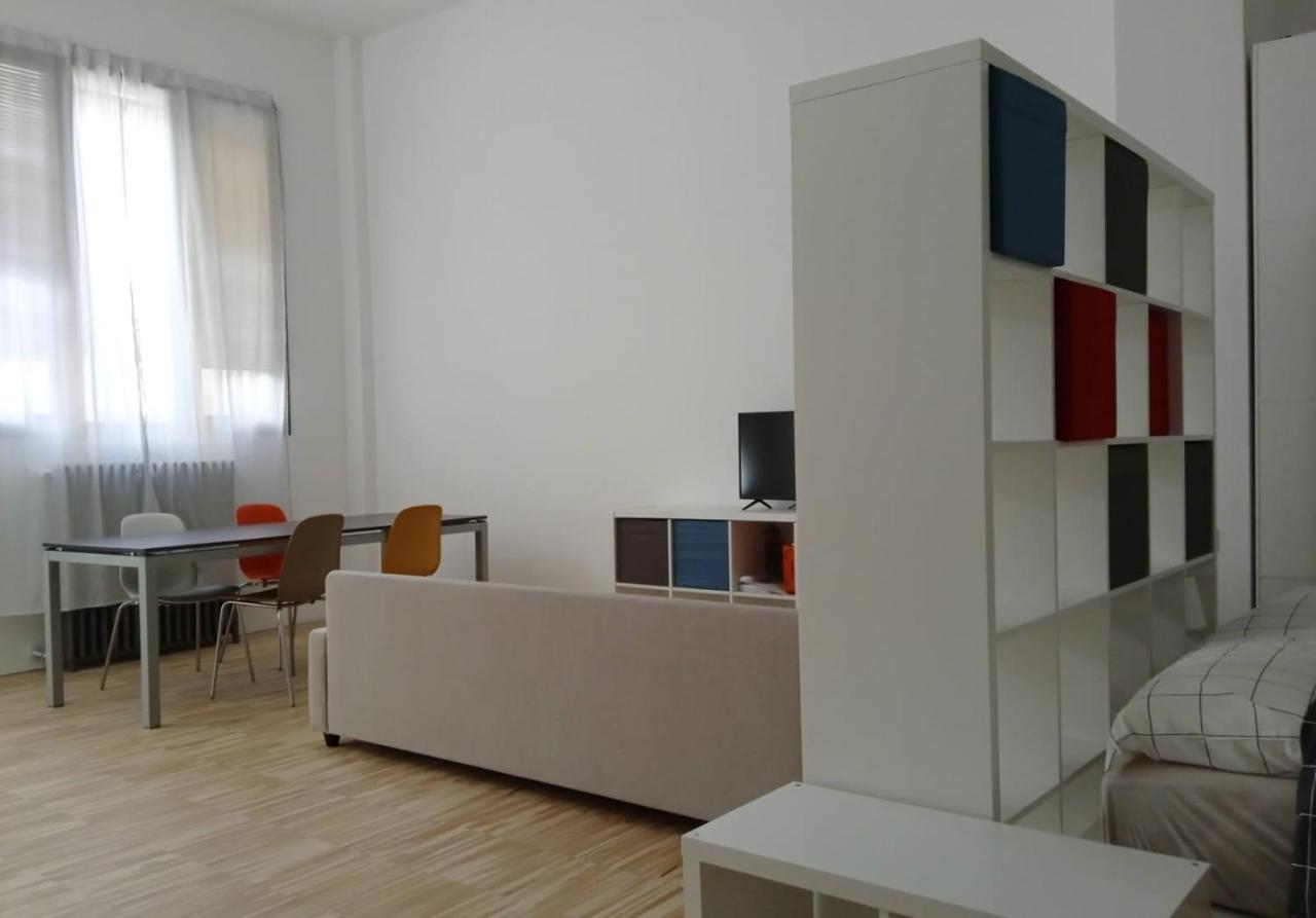 Apartament Open Space3 D'Apulia 11 Mediolan Zewnętrze zdjęcie